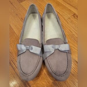 Vionic Taupe Suede Bow Loafers